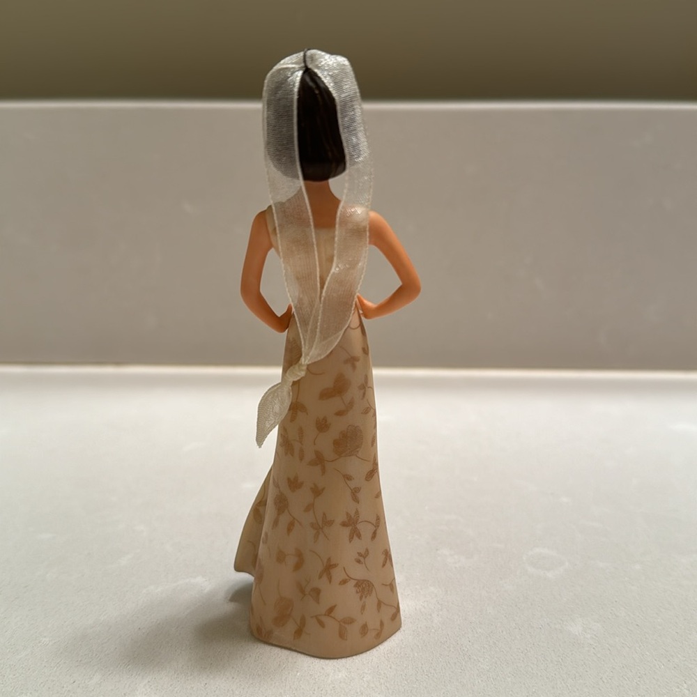Evening Gala Barbie Ornament from Hallmark dated 2008 - Picture 6 of 9